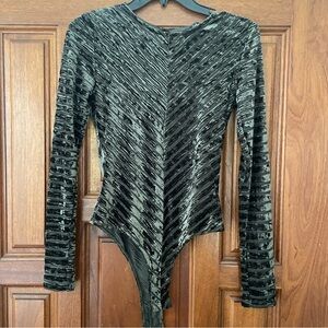 Green/khaki velvet bodysuit. Never worn. Size small. Great for the holidays